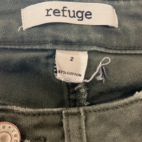 Refuge Denim Buttonfly Jean Shorts Size 2 - Picture 4 of 4